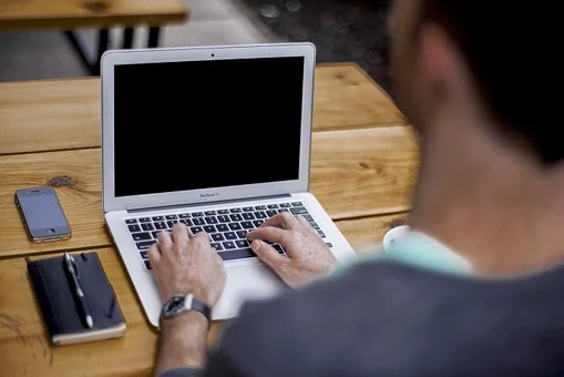 個(gè)人申請(qǐng)商標(biāo)與公司注冊(cè)商標(biāo)有區(qū)別嗎？