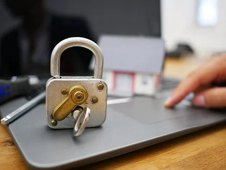 公司注冊后可以拿實繳的注冊資金使用嗎？