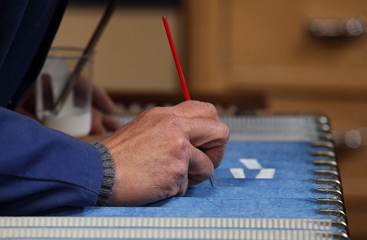 在商標(biāo)注冊(cè)中商標(biāo)駁回和商標(biāo)注冊(cè)申請(qǐng)不予受理有什么區(qū)別？