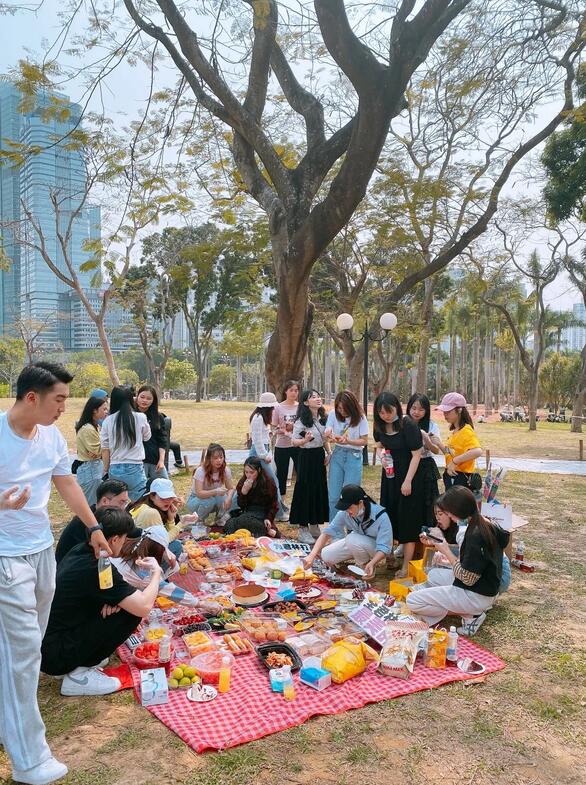 三月春意昂·結(jié)伴探春風——君林企業(yè)踏青活動掠影 三月春意昂·結(jié)伴探春風——君林企業(yè)踏青活動掠影