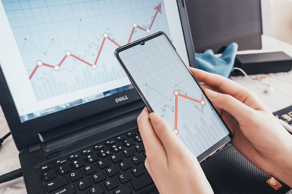 注冊香港公司包開戶業(yè)務(wù)嗎?可以在內(nèi)地開戶嗎